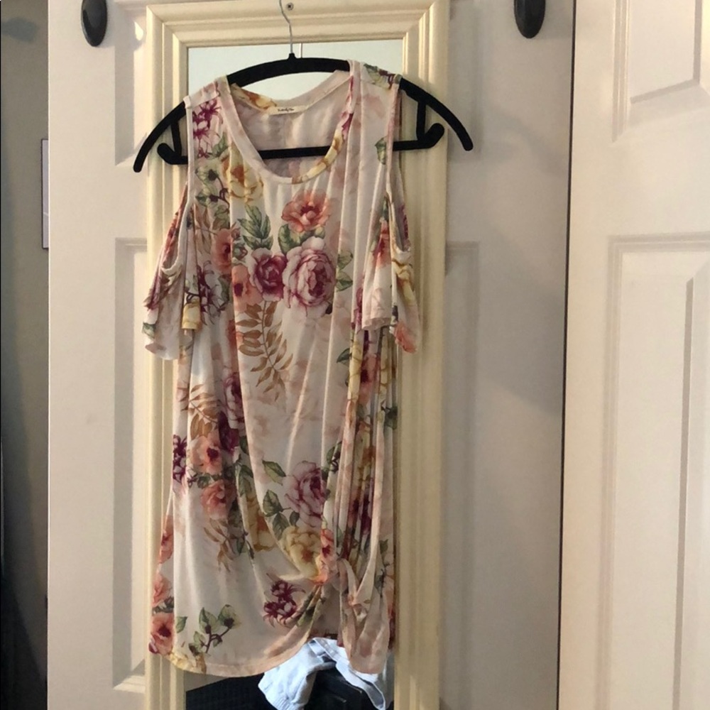 Cold shoulder floral top